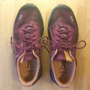 ON Cloudventure Trail Running Shoes Size 6